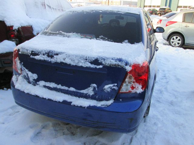 Suzuki Forenza 2007 photo 4