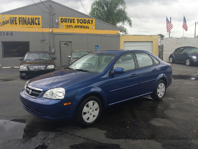 Suzuki Forenza 2007 photo 4