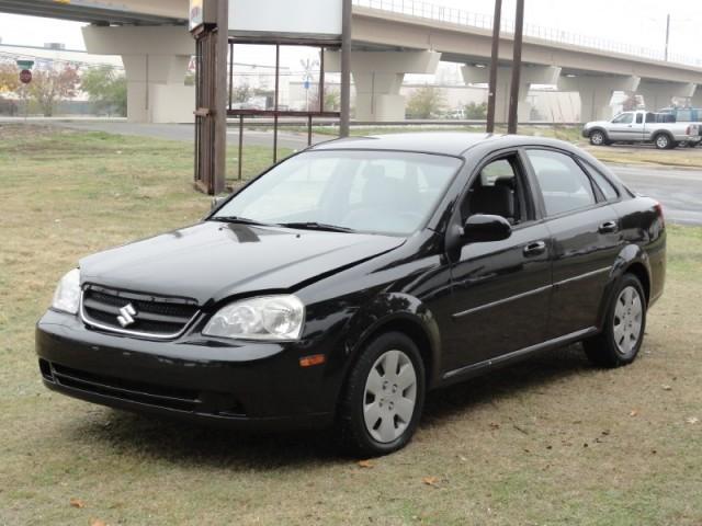 Suzuki Forenza 2007 photo 1