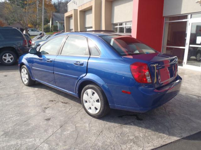 Suzuki Forenza 2007 photo 1