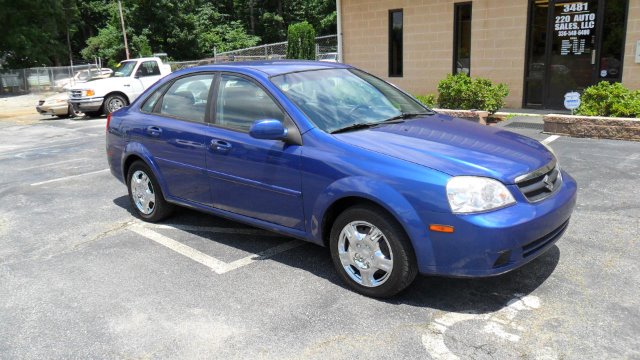 Suzuki Forenza 2007 photo 1