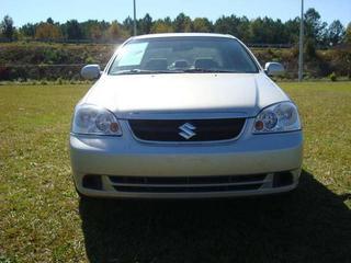 Suzuki Forenza 2007 photo 3