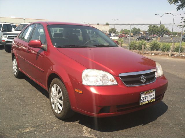 Suzuki Forenza 2007 photo 1