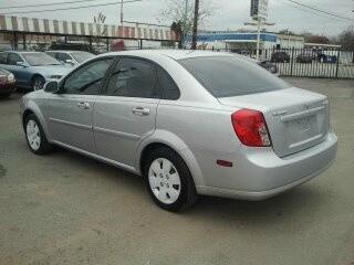 Suzuki Forenza 2007 photo 4