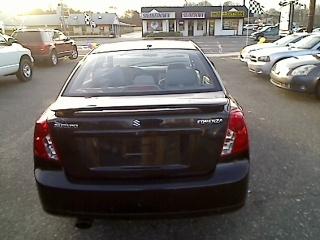 Suzuki Forenza 2007 photo 4