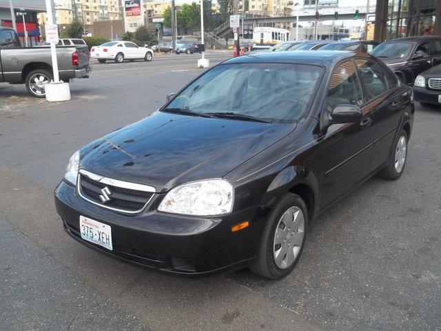 Suzuki Forenza 2007 photo 2