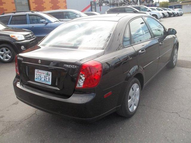 Suzuki Forenza 2007 photo 5