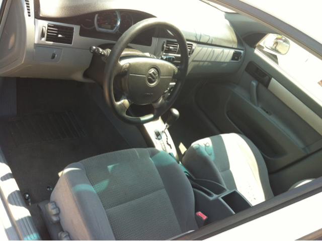 Suzuki Forenza 2007 photo 1