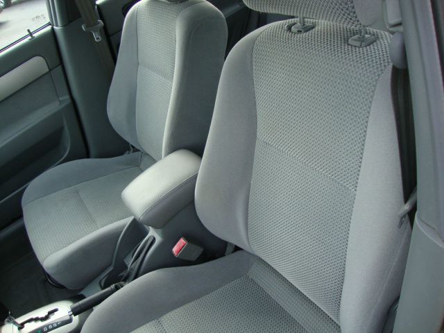 Suzuki Forenza 2007 photo 2