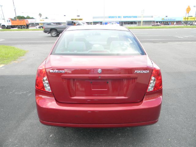 Suzuki Forenza 2007 photo 4