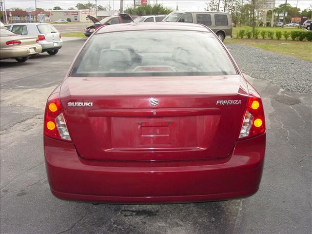 Suzuki Forenza 2007 photo 3