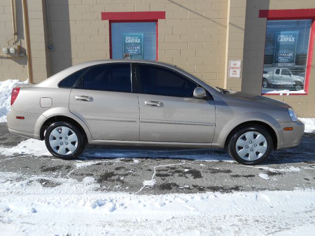 Suzuki Forenza 2008 photo 1