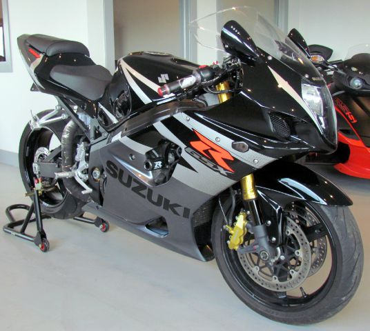 Suzuki GSX-R 2004 photo 3