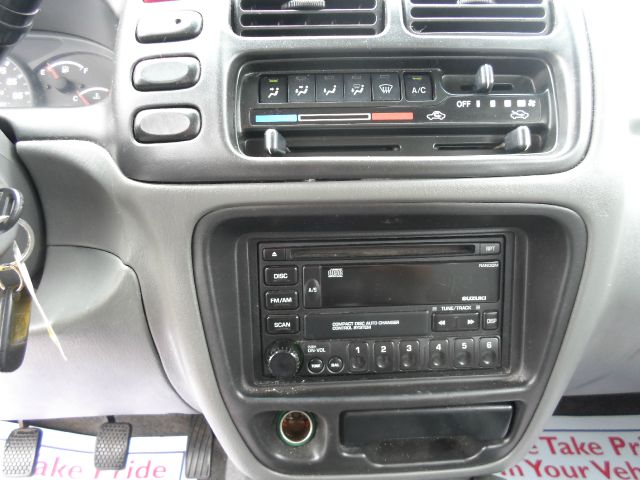 Suzuki Grand Vitara 2001 photo 13