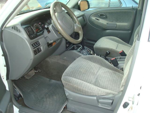 Suzuki Grand Vitara 2004 photo 4