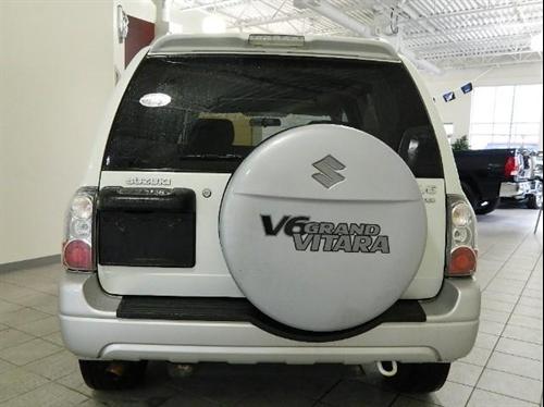 Suzuki Grand Vitara 2004 photo 3