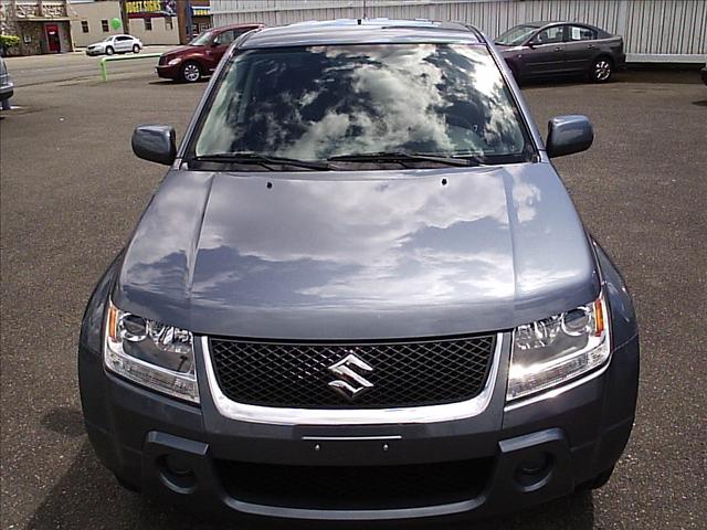 Suzuki Grand Vitara EX - DUAL Power Doors Sport Utility