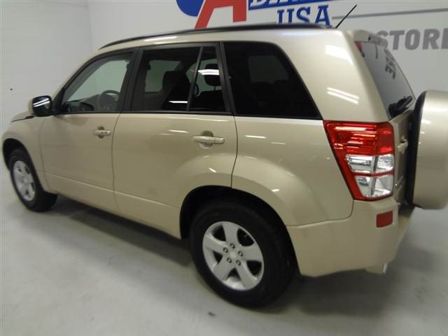 Suzuki Grand Vitara 2008 photo 3