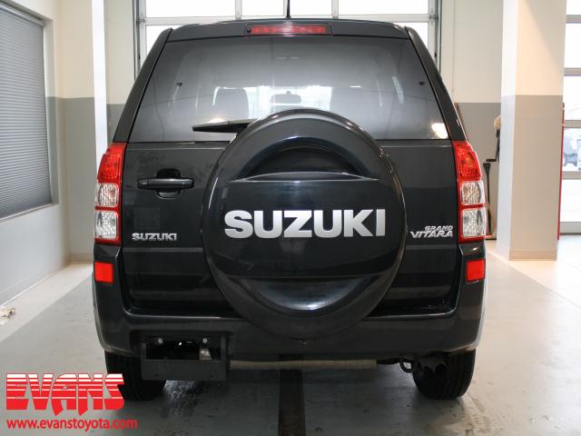 Suzuki Grand Vitara 2010 photo 3