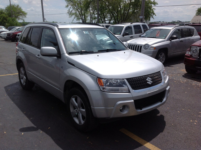 Suzuki Grand Vitara 2010 photo 2