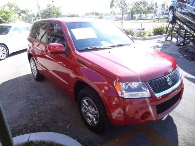 Suzuki Grand Vitara 2011 photo 2