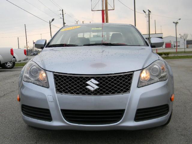 Suzuki Kizashi 2010 photo 1