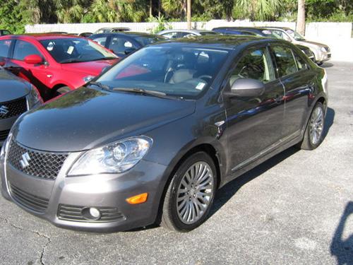 Suzuki Kizashi 2010 photo 0