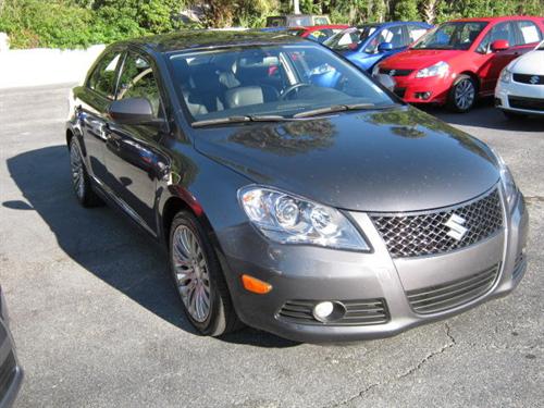 Suzuki Kizashi 2010 photo 1