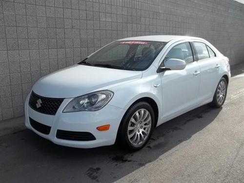 Suzuki Kizashi 2010 photo 1