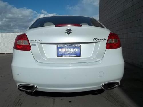 Suzuki Kizashi 2010 photo 3