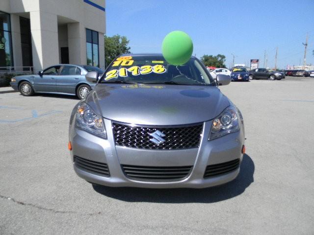 Suzuki Kizashi 2010 photo 1