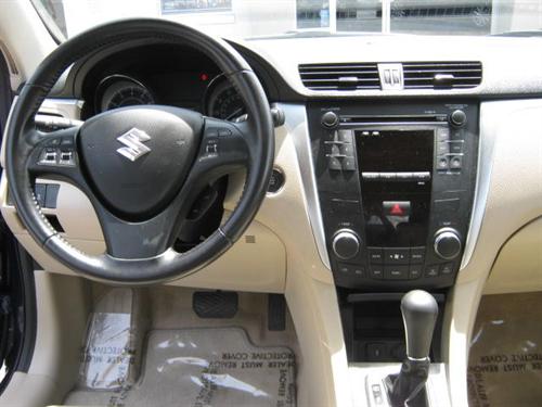 Suzuki Kizashi 2010 photo 5