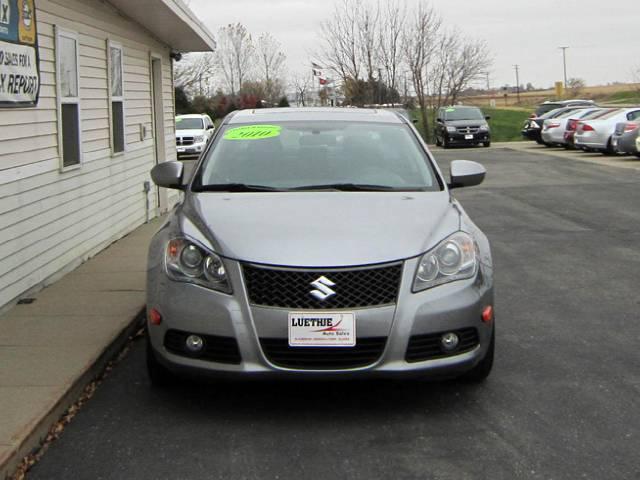 Suzuki Kizashi 2010 photo 4