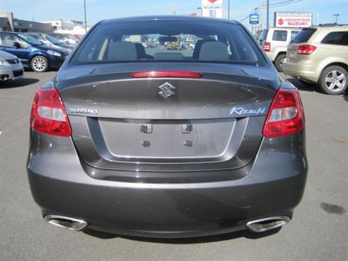 Suzuki Kizashi 2010 photo 5