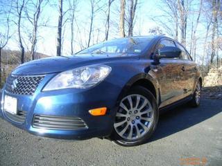 Suzuki Kizashi 2010 photo 1