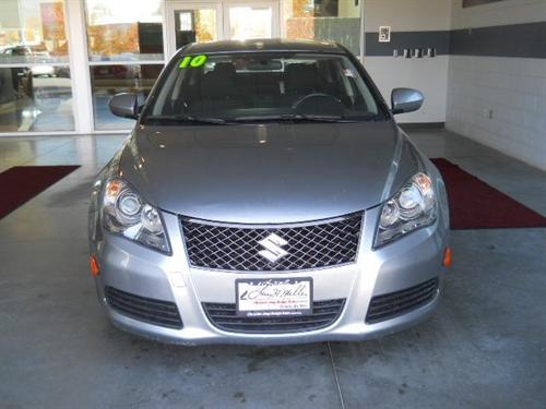 Suzuki Kizashi 2010 photo 2