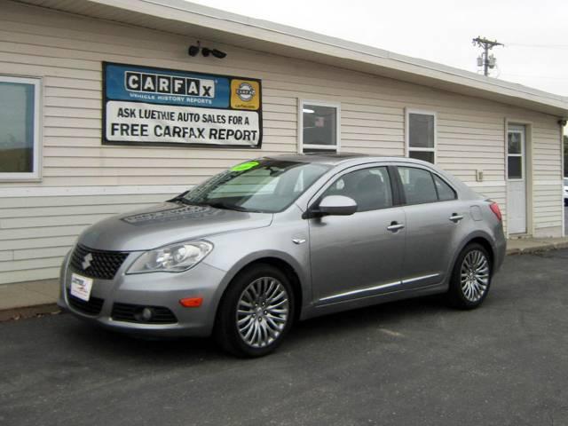 Suzuki Kizashi 2010 photo 1