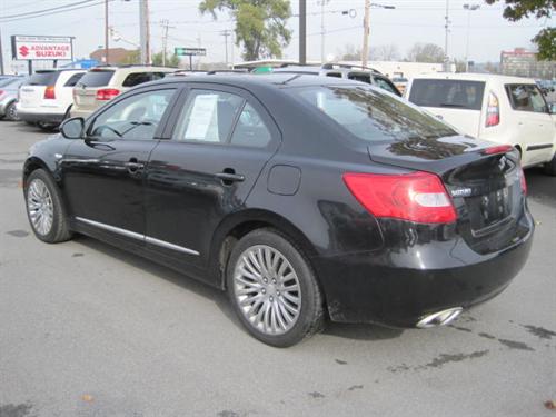 Suzuki Kizashi 2010 photo 3