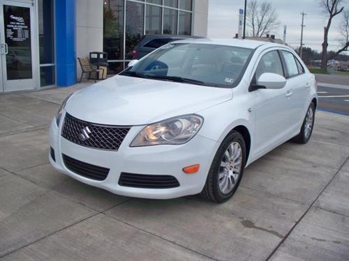 Suzuki Kizashi 2010 photo 0