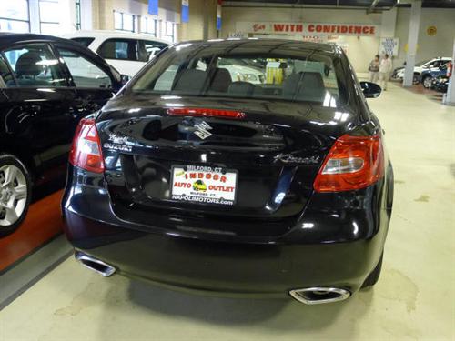 Suzuki Kizashi 2010 photo 3