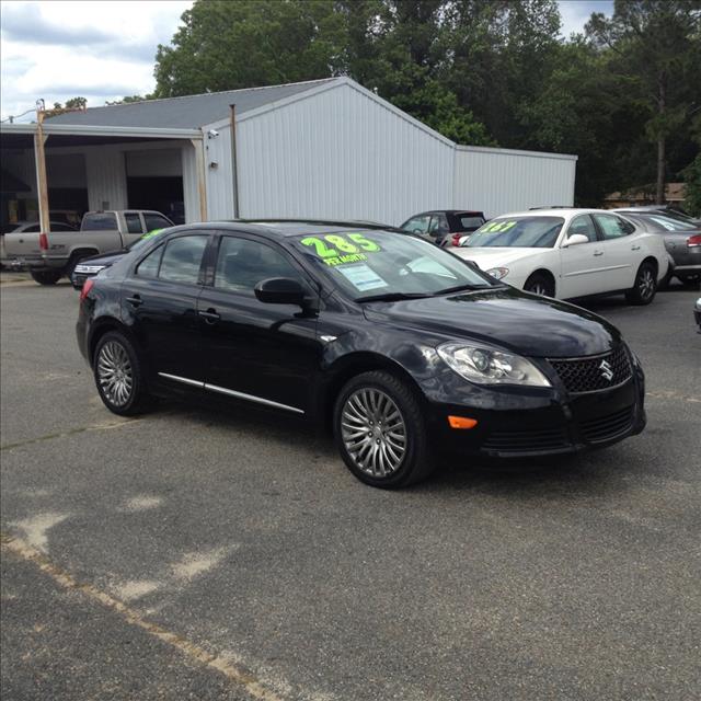 Suzuki Kizashi 2011 photo 1