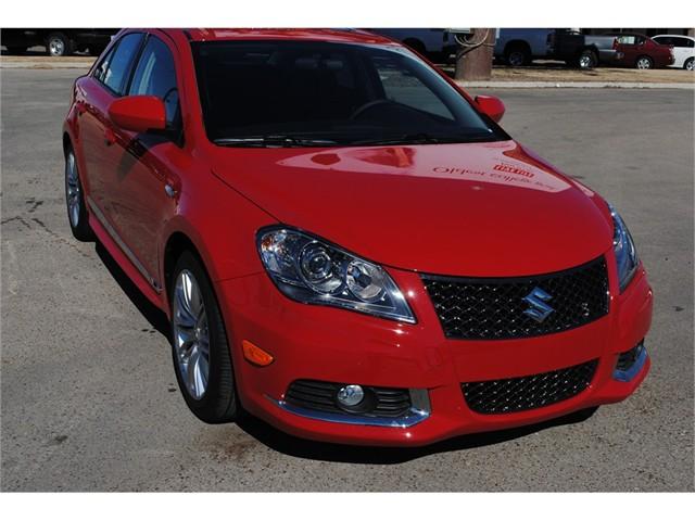 Suzuki Kizashi 2011 photo 4