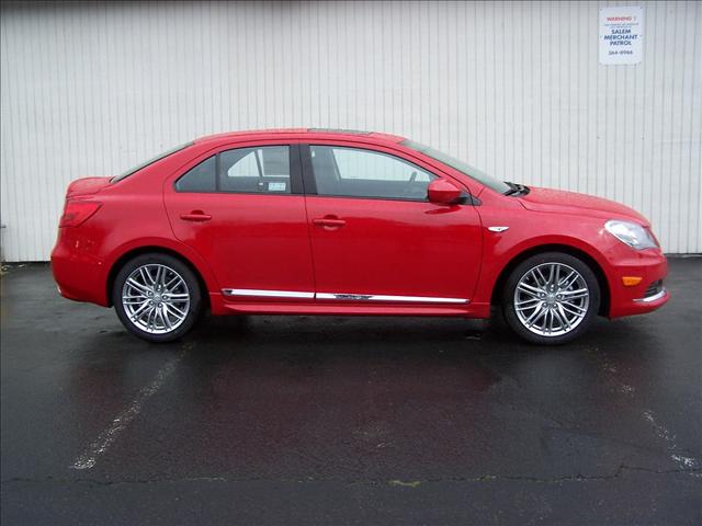 Suzuki Kizashi 2011 photo 1