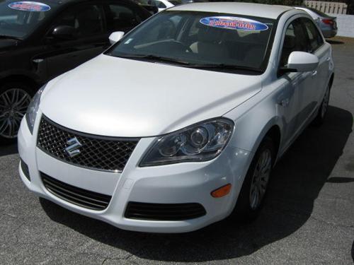 Suzuki Kizashi 2011 photo 2