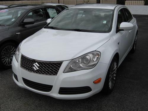 Suzuki Kizashi 2011 photo 4