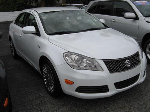 Suzuki Kizashi 2011 photo 5