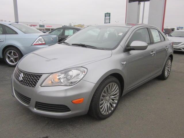 Suzuki Kizashi 2011 photo 1