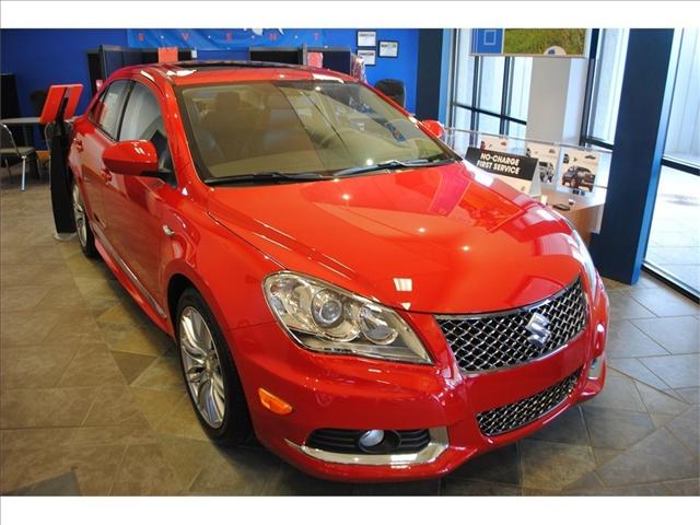 Suzuki Kizashi 2011 photo 3