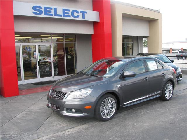 Suzuki Kizashi St-extended Cab-4x4-tonneau Sedan