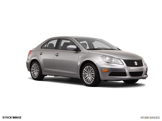 Suzuki Kizashi 2011 photo 2